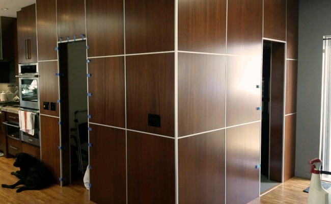 Pt-Loma-Fridge-wall-of-wood