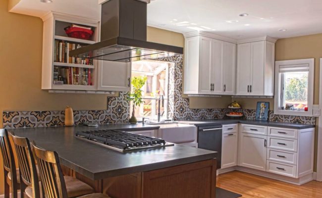np-dining-room-to-kitchen